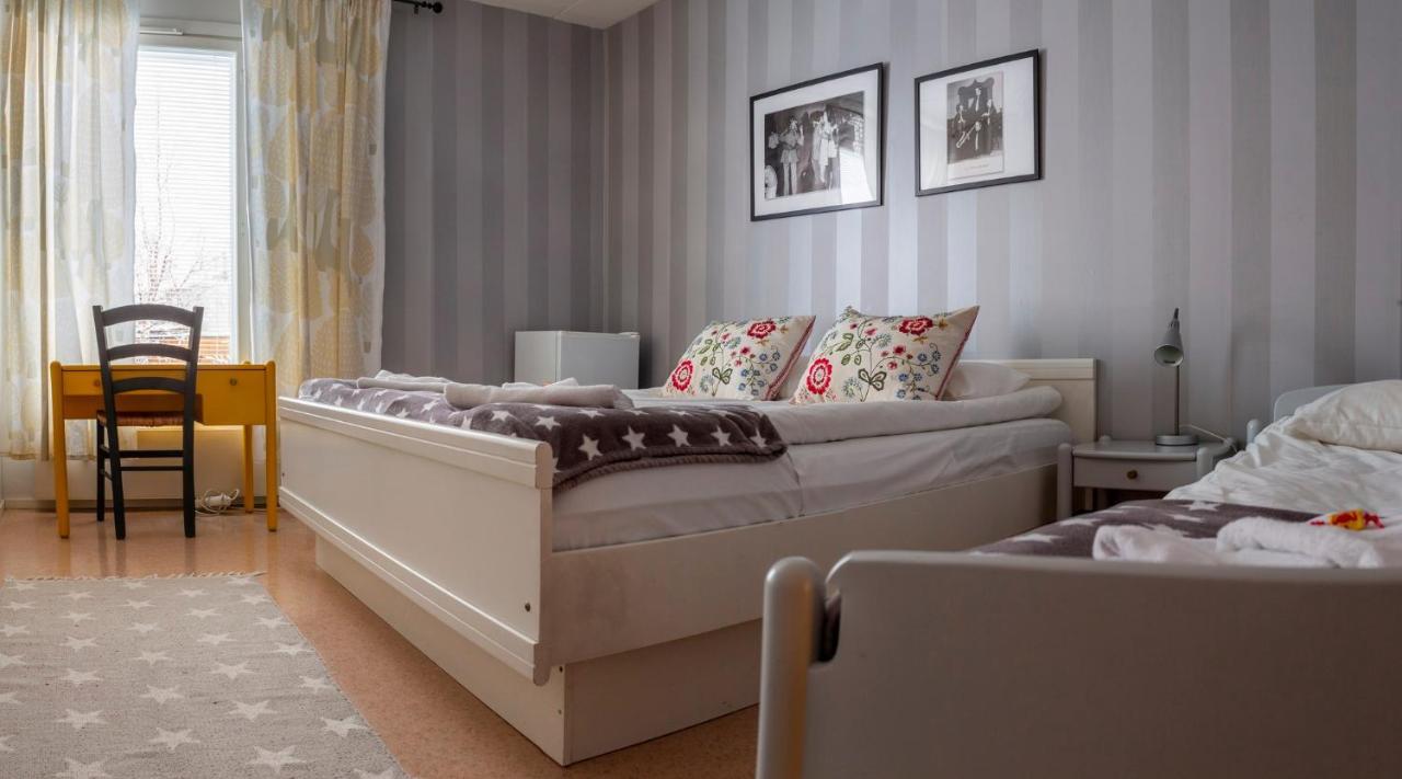 Motel Kaepylae Keminmaa Exteriér fotografie
